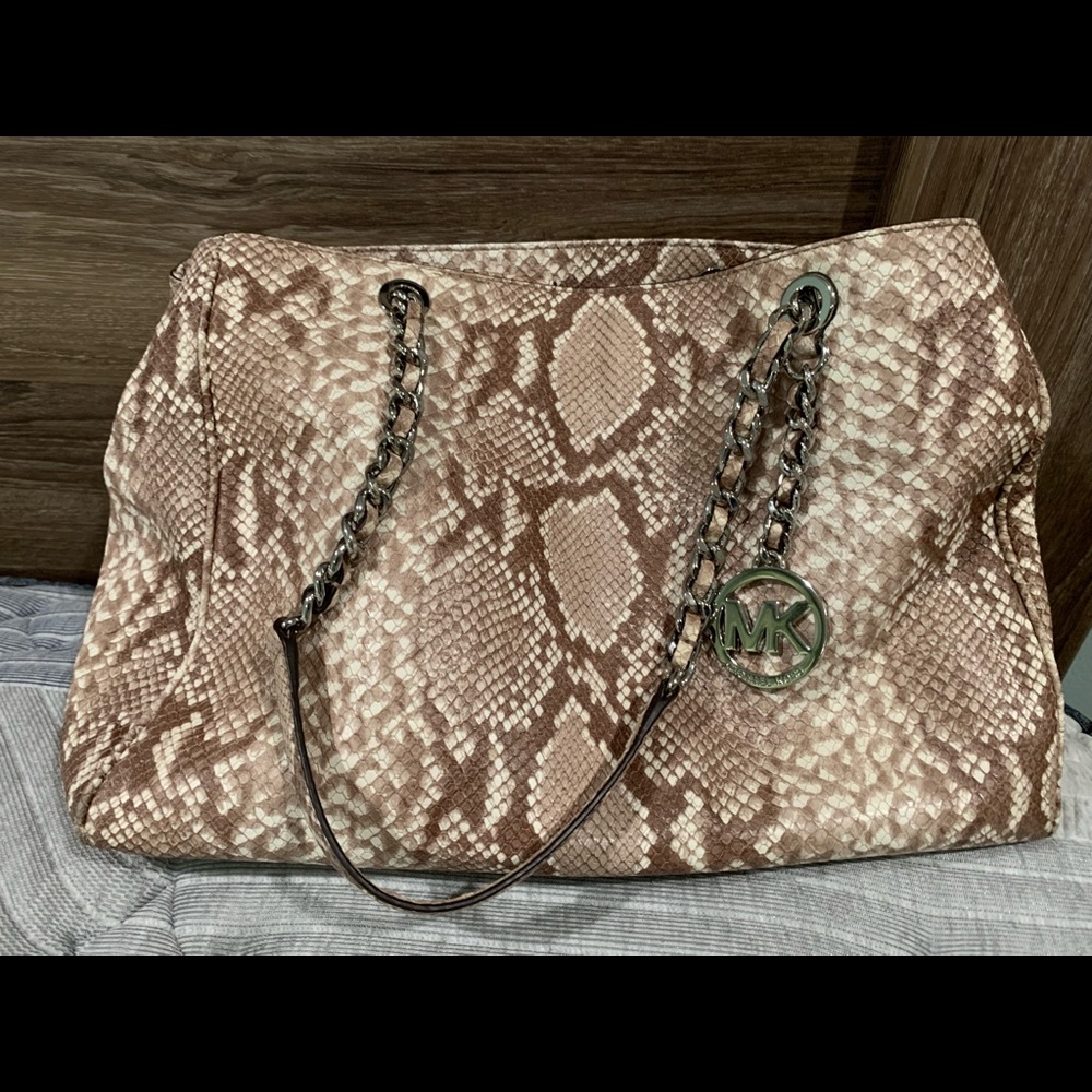 Michael Kors purse new with tags